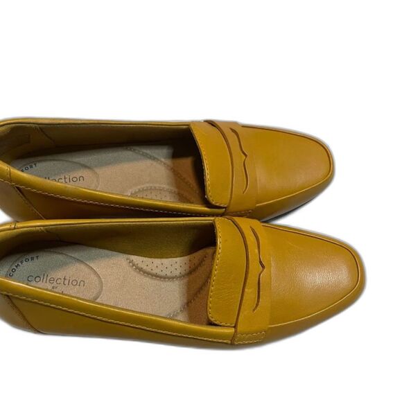 NIB Clarks Juliet Coast Yellow Leather Comfort Business Casual Loafers 6M - Picture 4 of 7